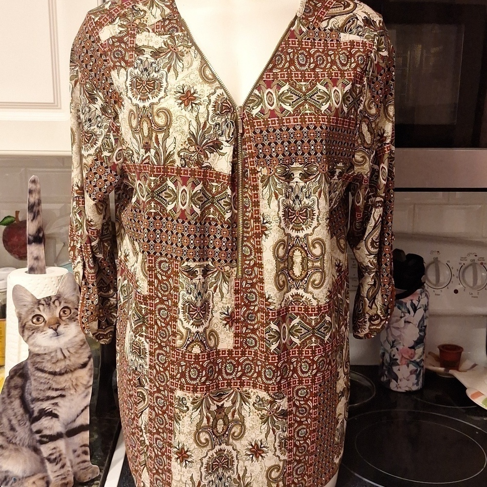 A women's Naif casual stretch 3/4 sleeve pullover plus size top 1X